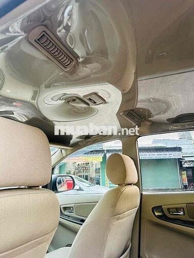Toyota Innova 2014 E - 168000 km