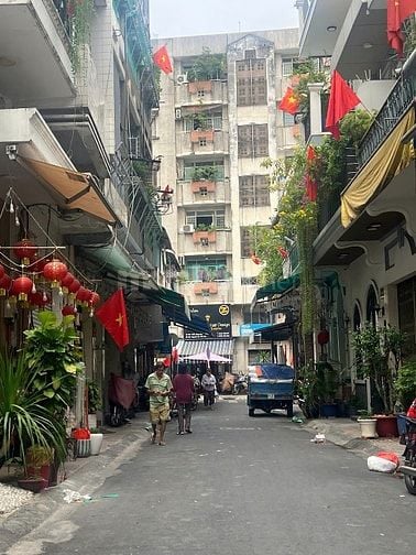 Góc Mặt tiền đường,có hẻm sau,4Tầng,5PN,thông ra Tr Hưng Đạo,Ng Trãi