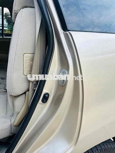 Toyota Innova 2014 E - 168000 km