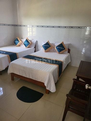 Cần bán khách sạn phát lộc ở trung tâm thị trấn Lương Sơn, Bắc Bình,