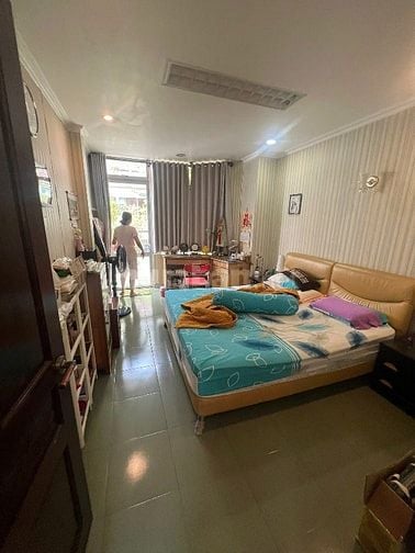 Góc Mặt tiền đường,có hẻm sau,4Tầng,5PN,thông ra Tr Hưng Đạo,Ng Trãi