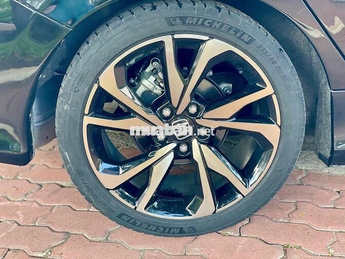 Honda Civic 2019 1.5 Turbo RS. Xe GĐ 1 Chủ. Có BH