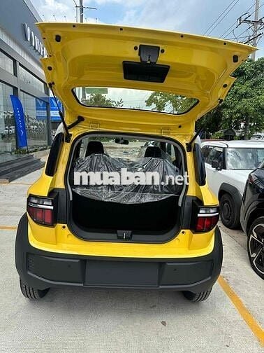 Còn 1 chiếc VF3 vàng ***