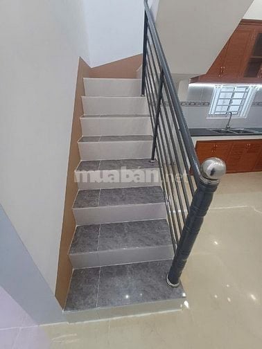 Bán nhà đẹp trệt lầu nằm trên mặt tiền hẻm 2 đường Bùi Hữu Nghĩa, phườ