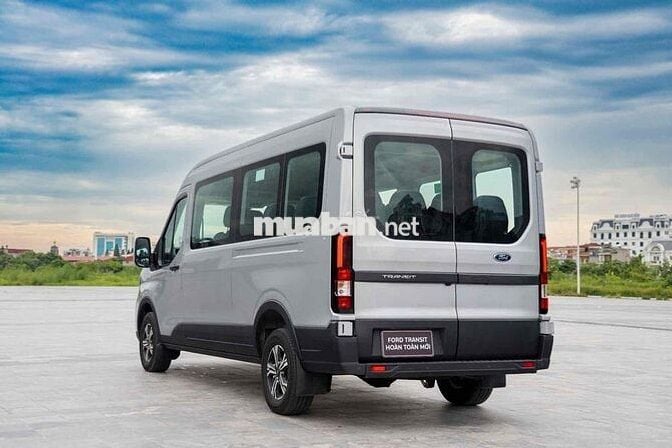 Ford Transit đủ màu, giảm giá mạnh, chỉ với 240tr