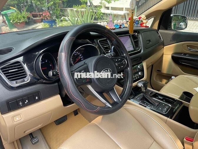 Kia Sedona 2017 2.2 DATH - 76000 km