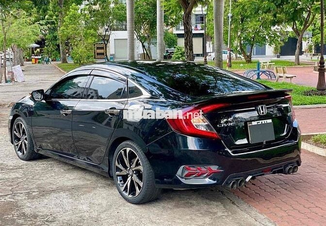 Honda Civic 2019 1.5 Turbo RS. Xe GĐ 1 Chủ. Có BH