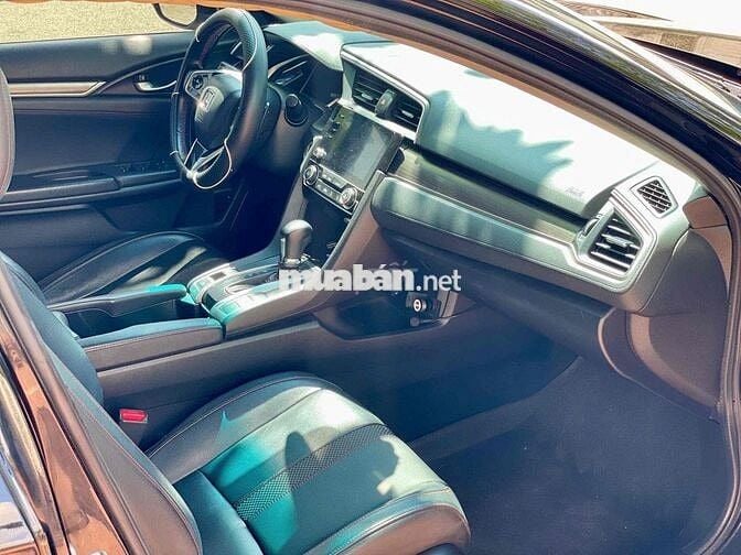 Honda Civic 2019 1.5 Turbo RS. Xe GĐ 1 Chủ. Có BH