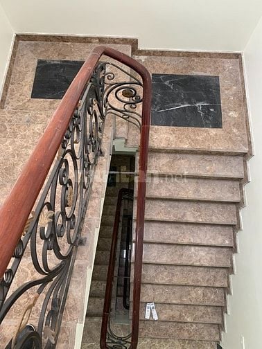 Bán nhà 6 tầng mặt tiền khu phố sầm uất Hà Đông
