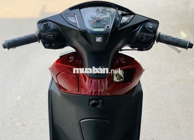 HONDA LEAD 125 ĐEN ZIN NHÁM CHÍNH CHỦ MUỐN BÁN
