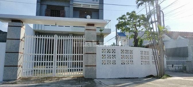 Bán lỗ biệt thự biển,trung tâm khu du lịch vui choi