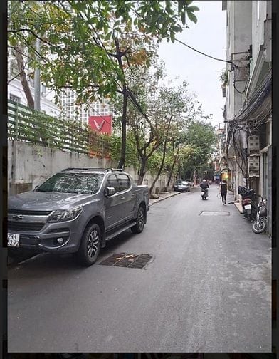 Bán nhà phố Hồng Tiến, quận Long Biên, nhà 5 tầng*42m2 giá 8,5 tỷ