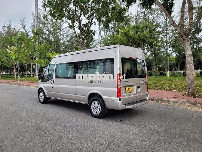 GIA ĐÌNH CẦN BÁN XE FORD TRANSIT LUXURY ĐỜI 2016