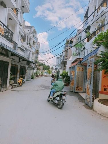 Nhà đẹp như mơ, Huỳnh Tấn Phát, Q.7, DT 5x20m