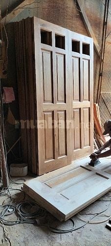 Chuyên nhận làm cửa, cầu thang, kệ bếp, tủ áo quần, giường ngủ...