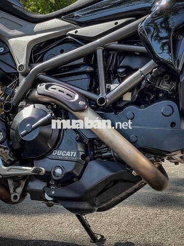 cần bán Ducati Hyper Strada 821