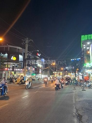 Bán nhà mặt tiền Đỗ Xuân Hợp Phước Long B Quận 9 giá 21,5 tỷ