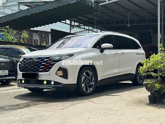 Hyundai Custin 2024 Cao Cấp 2.0T - 17000 km