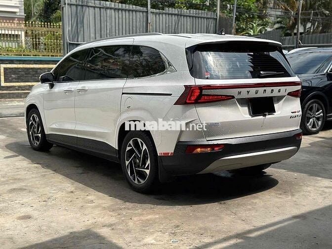 Hyundai Custin 2024 Cao Cấp 2.0T - 17000 km