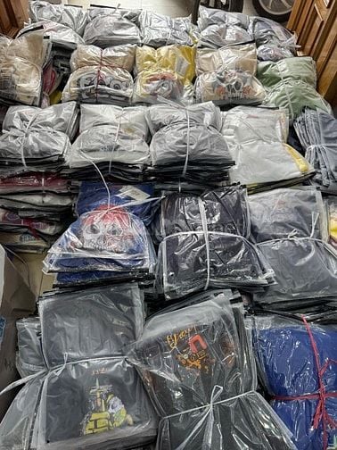 Thu mua không giới hạn số lượng hàng thời trang thanh lý shop