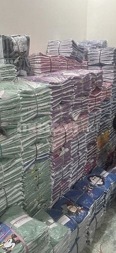 Thu mua không giới hạn số lượng hàng thời trang thanh lý shop