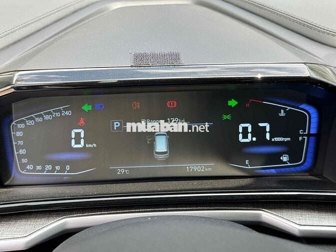 Hyundai Custin 2024 Cao Cấp 2.0T - 17000 km