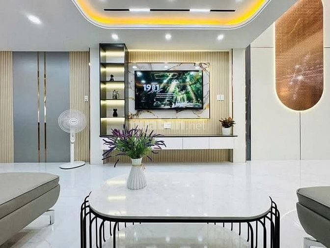 Nhà 4 x 12 đúc 1 trệt 3 lầu hẻm 6m nguyễn văn khối p8 gò vấp 