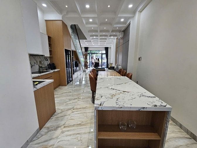 Nhà 1 trệt 2 lầu, phường Thuận Giao, Thuận An, BD, (sổ hoàn công) 