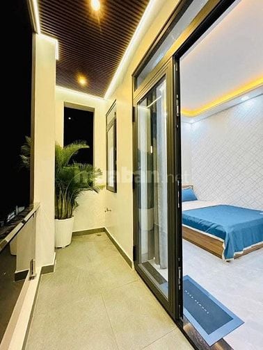 Nhà 4 x 12 đúc 1 trệt 3 lầu hẻm 6m nguyễn văn khối p8 gò vấp 