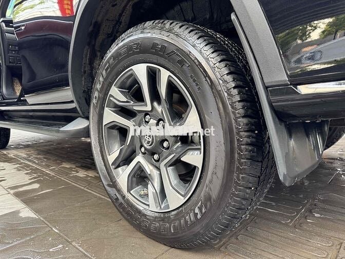 CẦN BÁN FORTUNER LEGENDER 4x2 AT MÁY DẦU