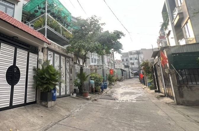 Nhà 2 tầng 88m2,tặng nội thất xin. Hẻm xe tải, Lê Văn Việt Q9