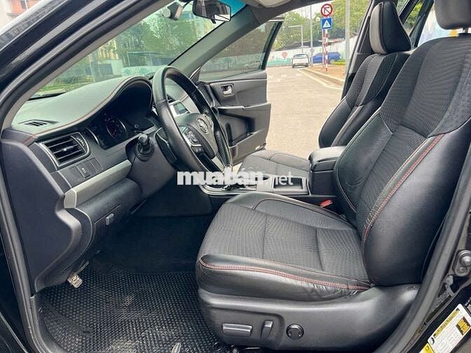Toyota Camry 2014 SE 2.5 AT - 100000 km