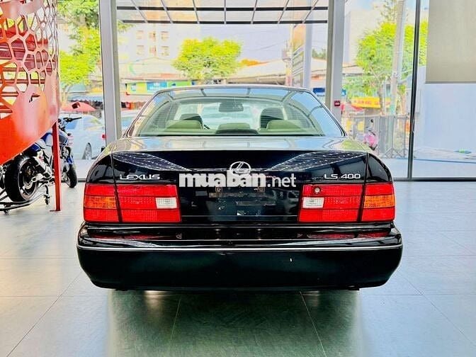 Lexus LS 1998, số tự động