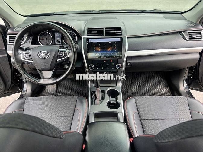 Toyota Camry 2014 SE 2.5 AT - 100000 km