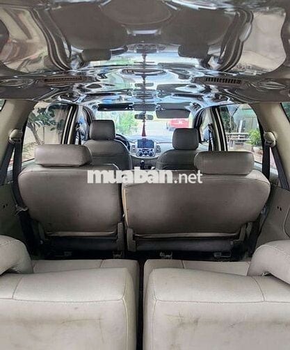 Toyota Innova 2016 2.0E - 999999 km