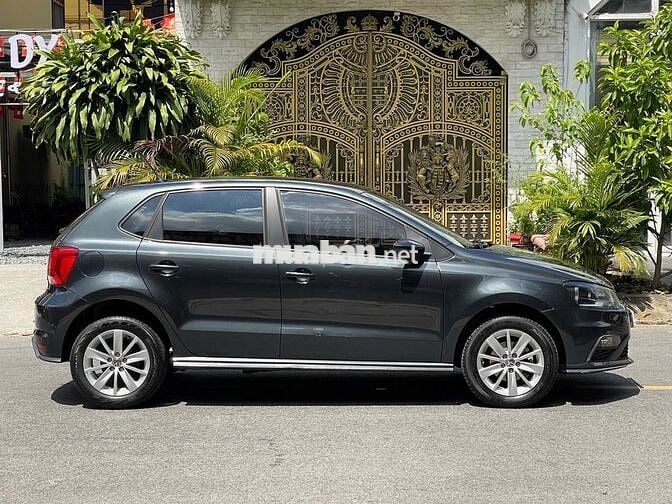 Volkswagen Polo Hatchback 1.6AT 2020 Đẹp Như Mới