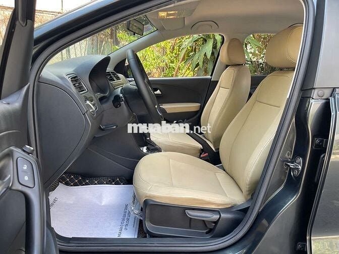 Volkswagen Polo Hatchback 1.6AT 2020 Đẹp Như Mới