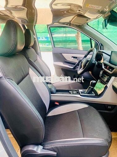 Toyota Veloz Cross 2022 CVT Top - 60000 km