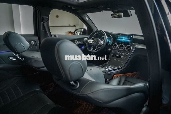 GLC 300 AMG V1 - Zin Nguyên Bản - 1 Chủ Từ Đầu