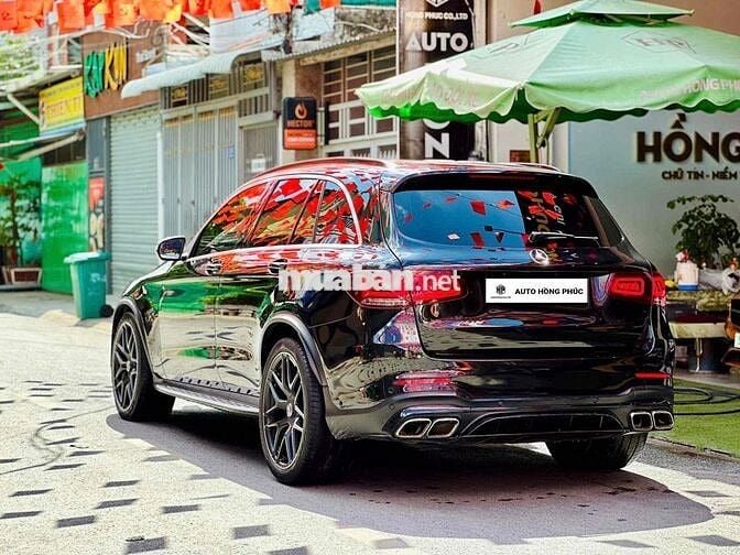 Mercedes Benz GLC 300 4matic up model 2020