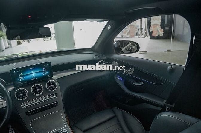 GLC 300 AMG V1 - Zin Nguyên Bản - 1 Chủ Từ Đầu