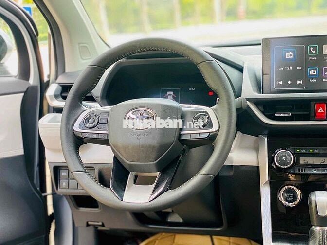 Toyota Veloz Cross 2022 CVT Top - 60000 km