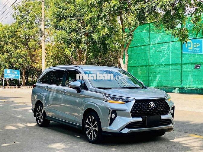 Toyota Veloz Cross 2022 CVT Top - 60000 km