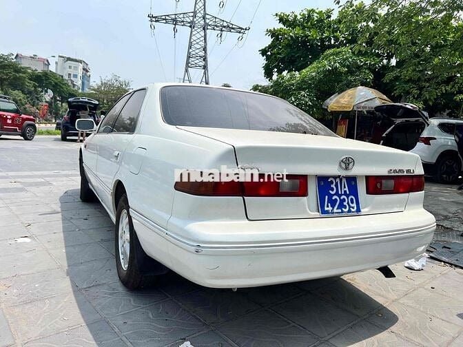 Toyota Camry 2000 GLi 2.2 - 190000 km