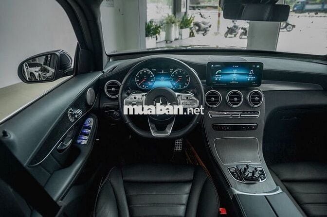 GLC 300 AMG V1 - Zin Nguyên Bản - 1 Chủ Từ Đầu