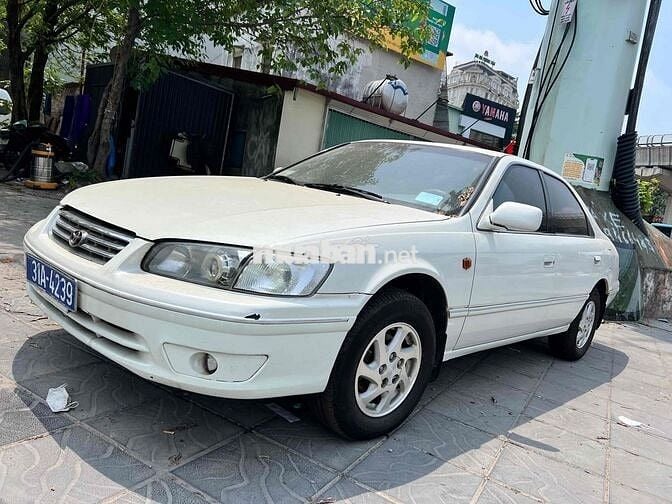 Toyota Camry 2000 GLi 2.2 - 190000 km