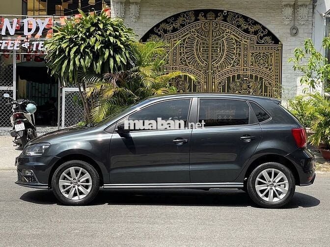 Volkswagen Polo Hatchback 1.6AT 2020 Đẹp Như Mới