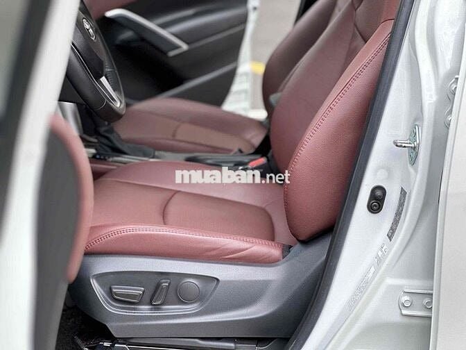 Toyota Corolla Cross 2021 1.8V  một chủ đi Cực ít