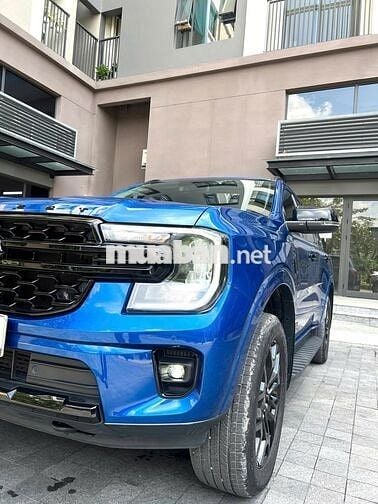 Cần bán Ford Everest 2023 Sport 2.0L 4x2 AT lướt