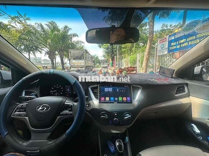 Hyundai Accent 2019 1.4 AT - 25000 km